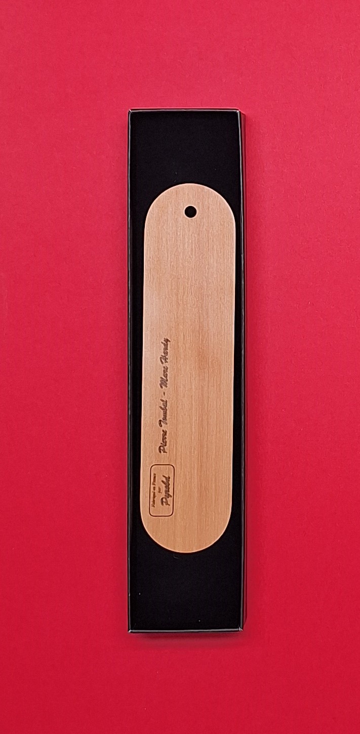 Marque-page Pierre Tombal donnant un coup de poing à la mort – Image 2