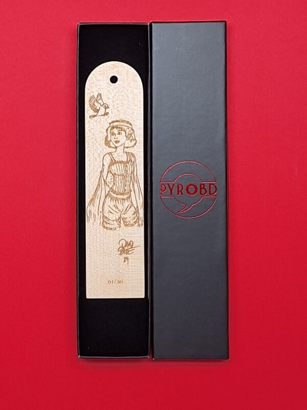 La petite voleuse de la Tour Eiffel par David Ratte